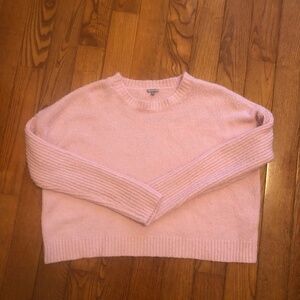 Charlotte Russe L crop sweater